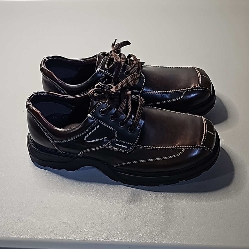 WORKERS dark brown size 8 steel toed shoes